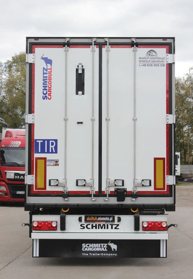 Schmitz Cargobull FP 60 V7 Thermo King SLXi 300 / JAK NOWA / ŚCIANA 7 CM / - Рефрижератор напівпричіп: фото 3 Schmitz Cargobull FP 60 V7 Thermo King SLXi 300 / JAK NOWA / ŚCIANA 7 CM / - Рефрижератор напівпричіп: фото 3