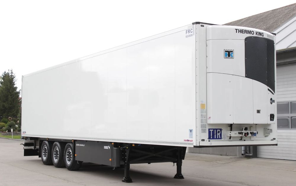 Schmitz Cargobull Thermo King SLXi 300 / **1880 MTG** / JAK NOWA / FP 60 ŚCIANA 7 CM / - Рефрижератор напівпричіп: фото 3 Schmitz Cargobull Thermo King SLXi 300 / **1880 MTG** / JAK NOWA / FP 60 ŚCIANA 7 CM / - Рефрижератор напівпричіп: фото 3