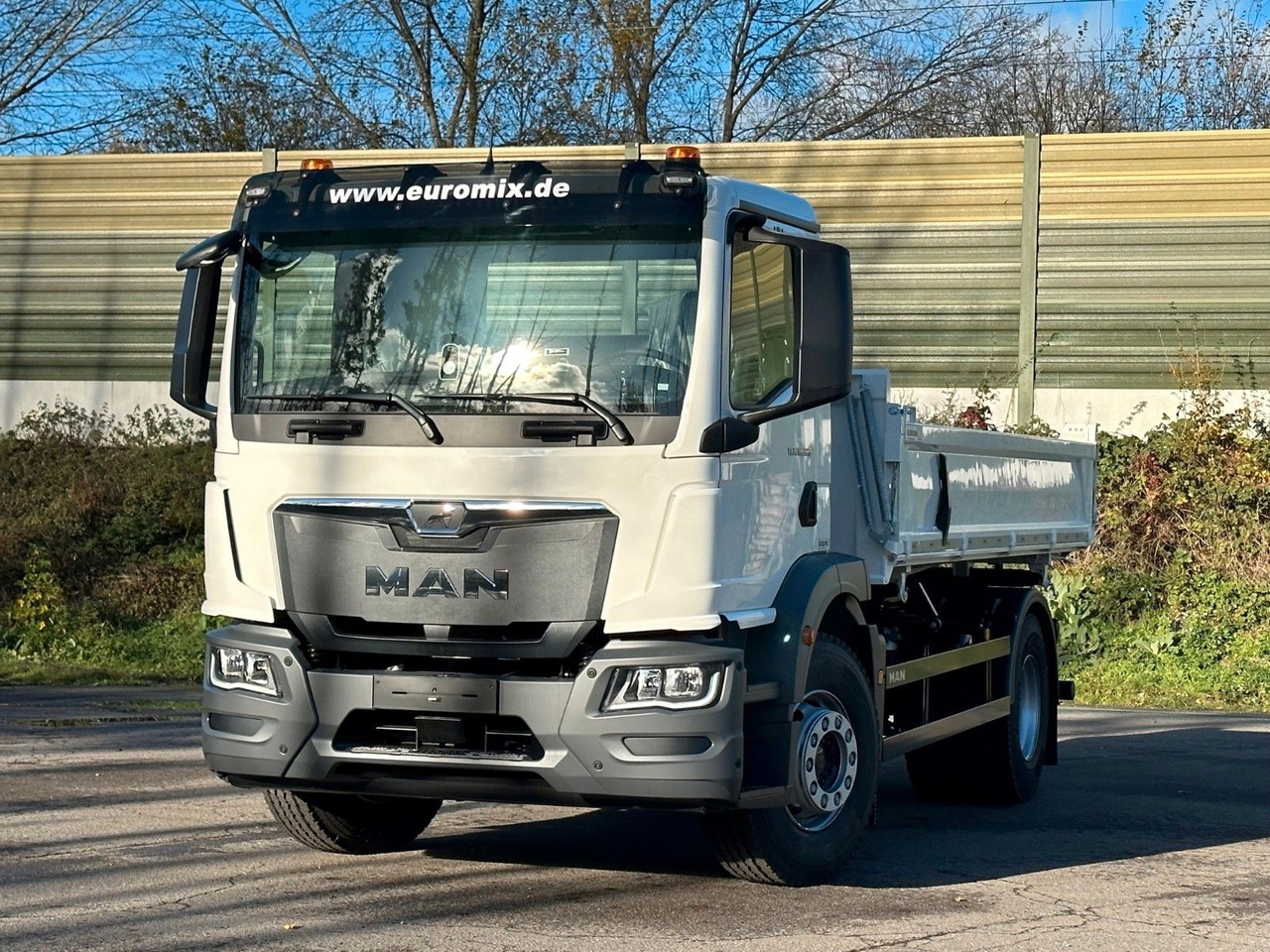 MAN TGM 18.320 4X2 / Euro 6e 3-Seiten-Kipper - Самоскид вантажівка: фото 4 MAN TGM 18.320 4X2 / Euro 6e 3-Seiten-Kipper - Самоскид вантажівка: фото 4