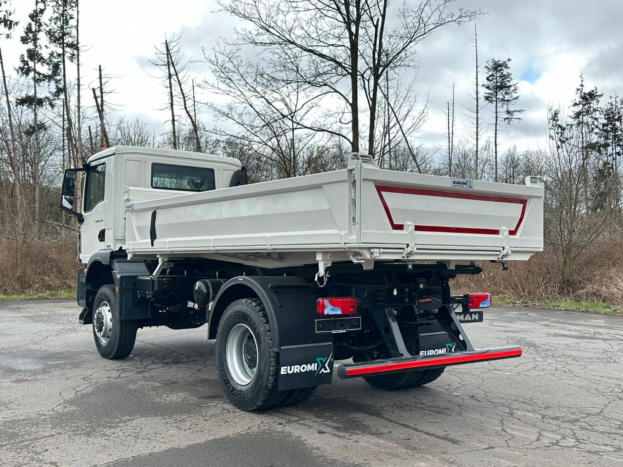 MAN TGM 18.320 4X4 Euro 6e Euromix 3-Seiten-Kipper - Самоскид вантажівка: фото 4 MAN TGM 18.320 4X4 Euro 6e Euromix 3-Seiten-Kipper - Самоскид вантажівка: фото 4