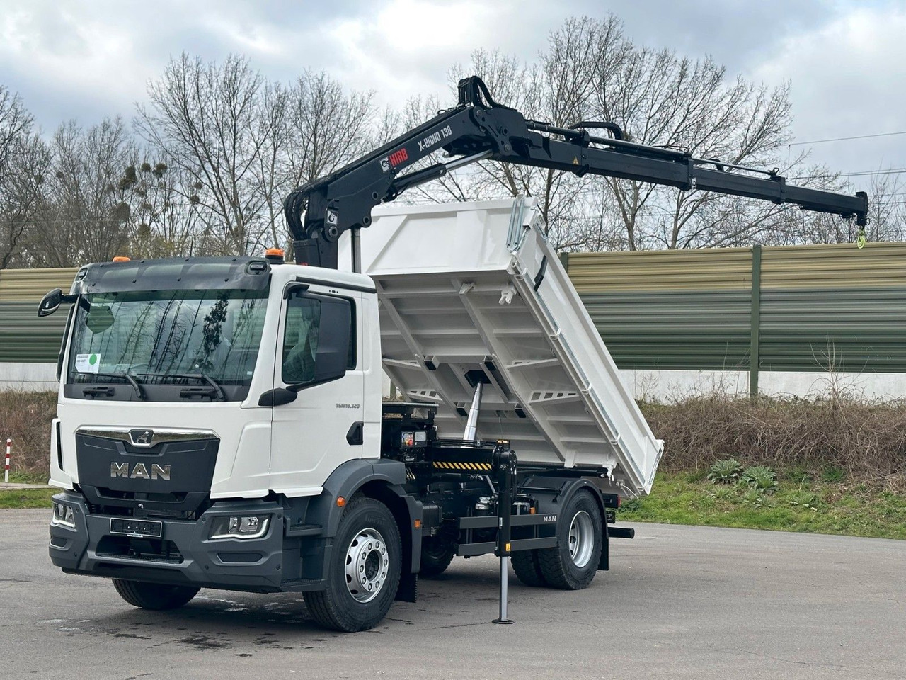 MAN TGM 18.320 4x2 Euro6e Hiab X-HiDuo 138DS-3 - Самоскид вантажівка, Вантажівка з маніпулятором: фото 1 MAN TGM 18.320 4x2 Euro6e Hiab X-HiDuo 138DS-3 - Самоскид вантажівка, Вантажівка з маніпулятором: фото 1