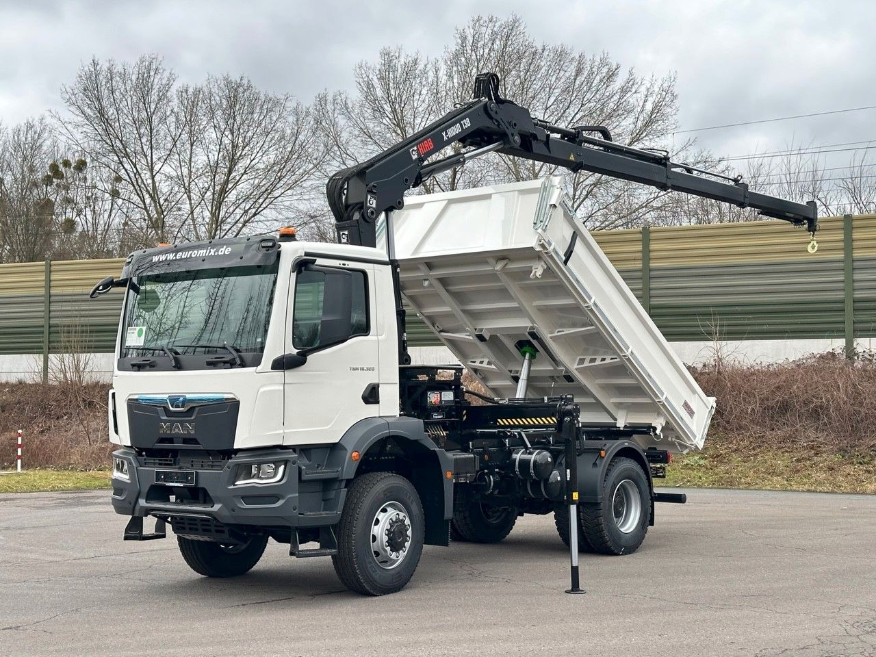 MAN TGM 18.320 4x4 Euro6e Hiab X-HiDuo 138DS-3 - Самоскид вантажівка, Вантажівка з маніпулятором: фото 1 MAN TGM 18.320 4x4 Euro6e Hiab X-HiDuo 138DS-3 - Самоскид вантажівка, Вантажівка з маніпулятором: фото 1