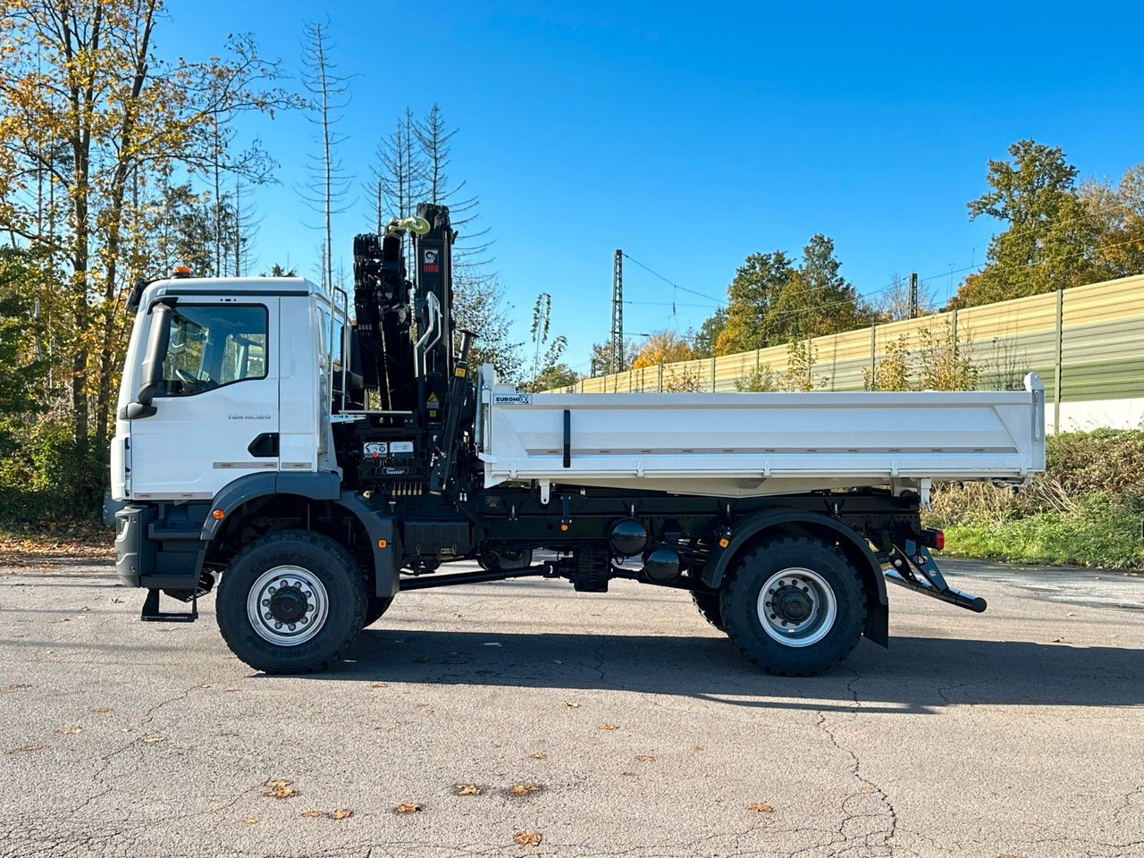 MAN TGM 18.320 4x4 /Singelbereift/einzelbereift Kran - Самоскид вантажівка, Вантажівка з маніпулятором: фото 2 MAN TGM 18.320 4x4 /Singelbereift/einzelbereift Kran - Самоскид вантажівка, Вантажівка з маніпулятором: фото 2