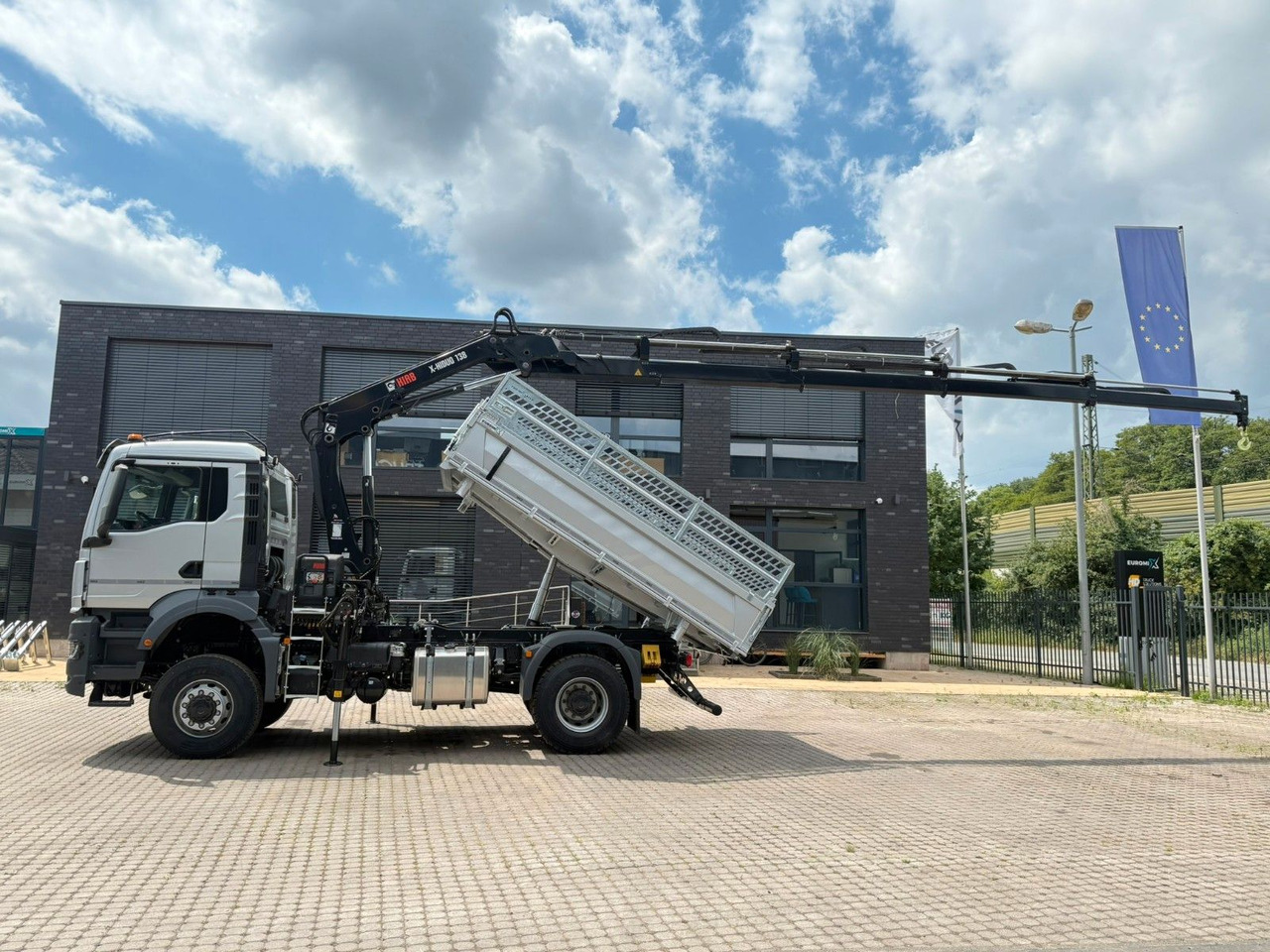 MAN TGS 18.400 TG3 4x4 Euro6e Hiab X-HiDuo 138DS-4 - Самоскид вантажівка, Вантажівка з маніпулятором: фото 3 MAN TGS 18.400 TG3 4x4 Euro6e Hiab X-HiDuo 138DS-4 - Самоскид вантажівка, Вантажівка з маніпулятором: фото 3