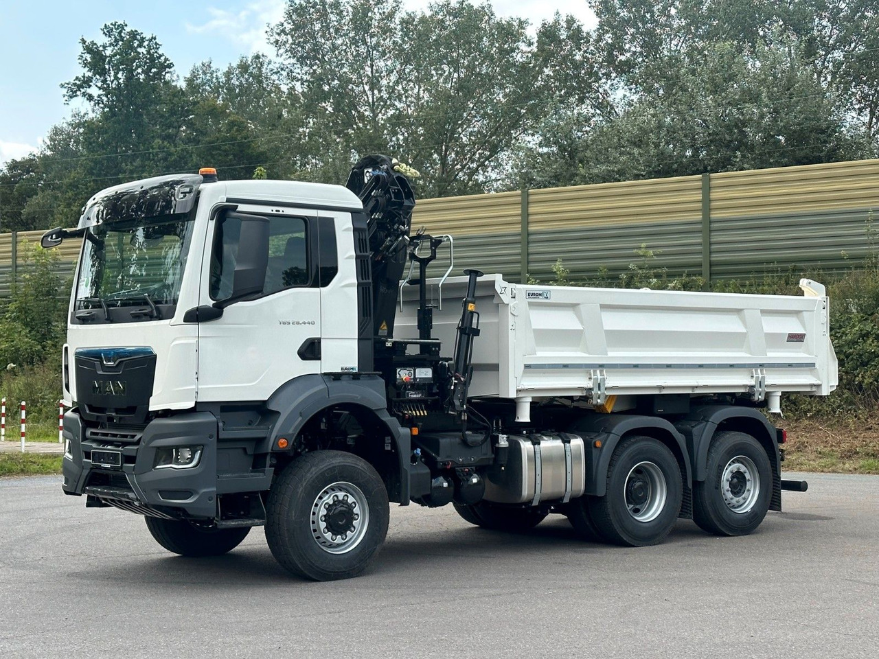 MAN TGS 28.440 6x4-4/3-Seiten- Kipper / Hiab 138-3 - Самоскид вантажівка, Вантажівка з маніпулятором: фото 2 MAN TGS 28.440 6x4-4/3-Seiten- Kipper / Hiab 138-3 - Самоскид вантажівка, Вантажівка з маніпулятором: фото 2