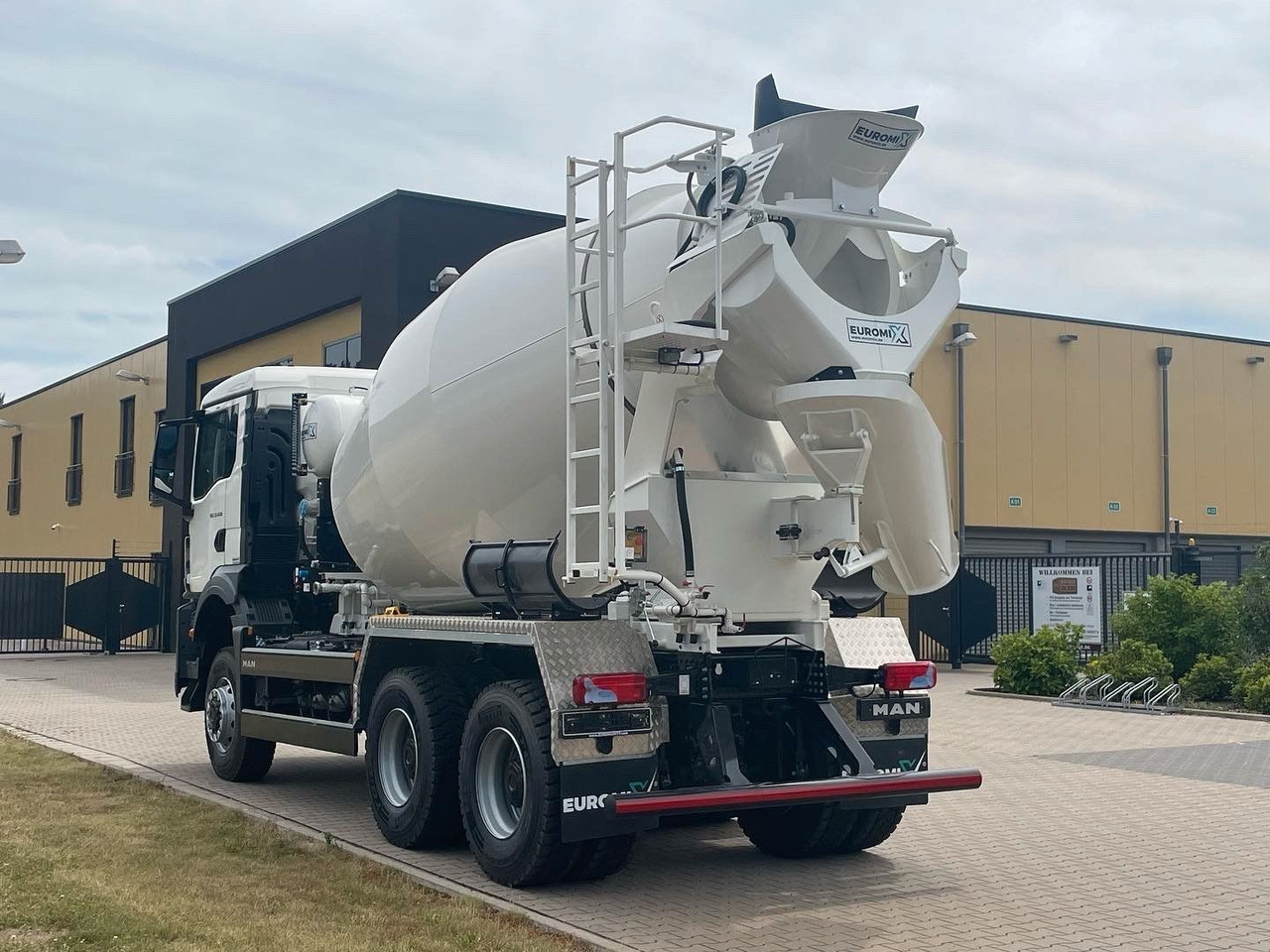 MAN TGS 33.440 / 6X6 Euro6e Euromix MTP EM 7 L - Автобетонозмішувач: фото 5 MAN TGS 33.440 / 6X6 Euro6e Euromix MTP EM 7 L - Автобетонозмішувач: фото 5