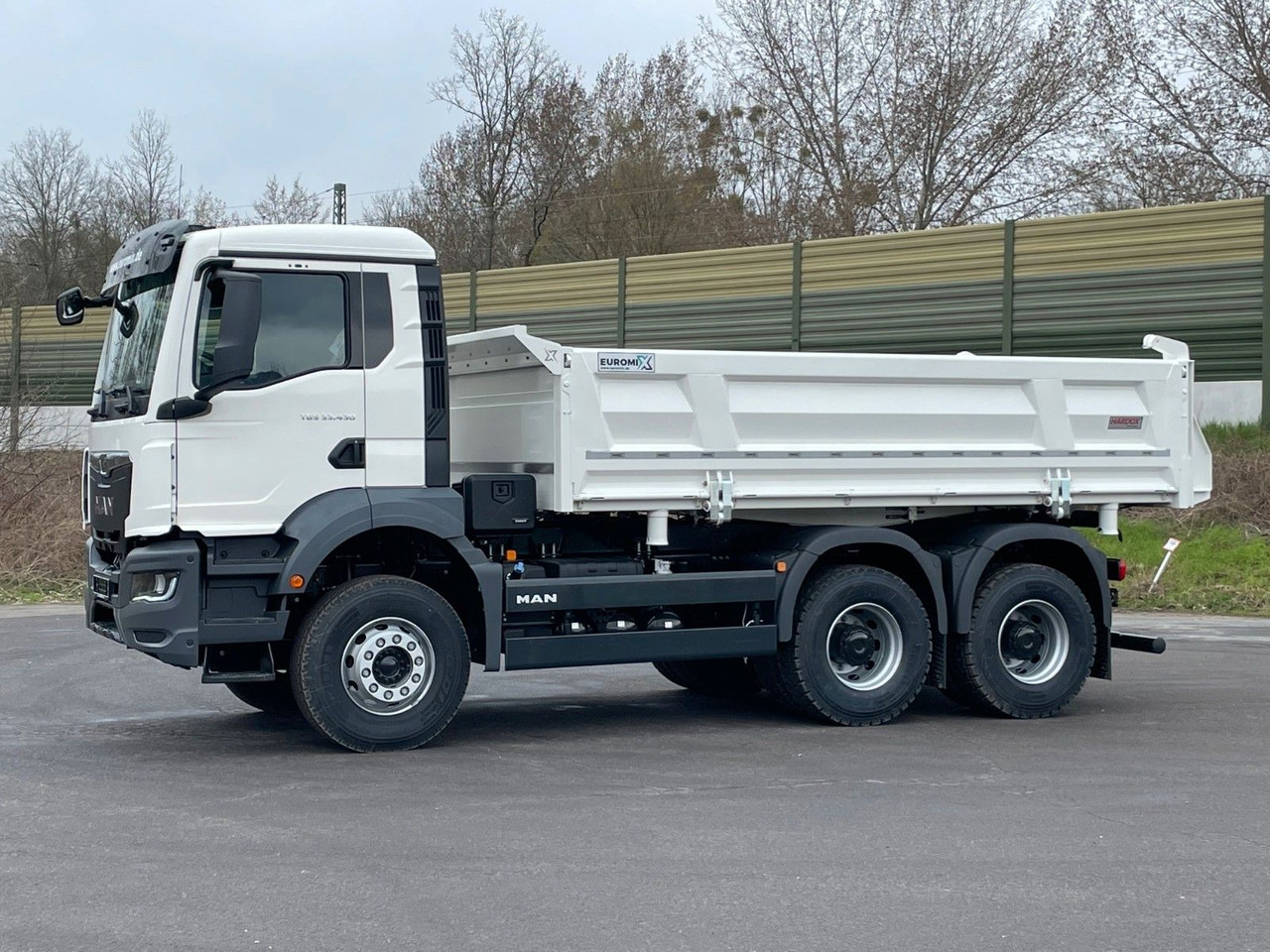 MAN TGS 33.440 6x4 /Euro6 3-Seiten-Kipper EuromixMTP - Самоскид вантажівка: фото 4 MAN TGS 33.440 6x4 /Euro6 3-Seiten-Kipper EuromixMTP - Самоскид вантажівка: фото 4