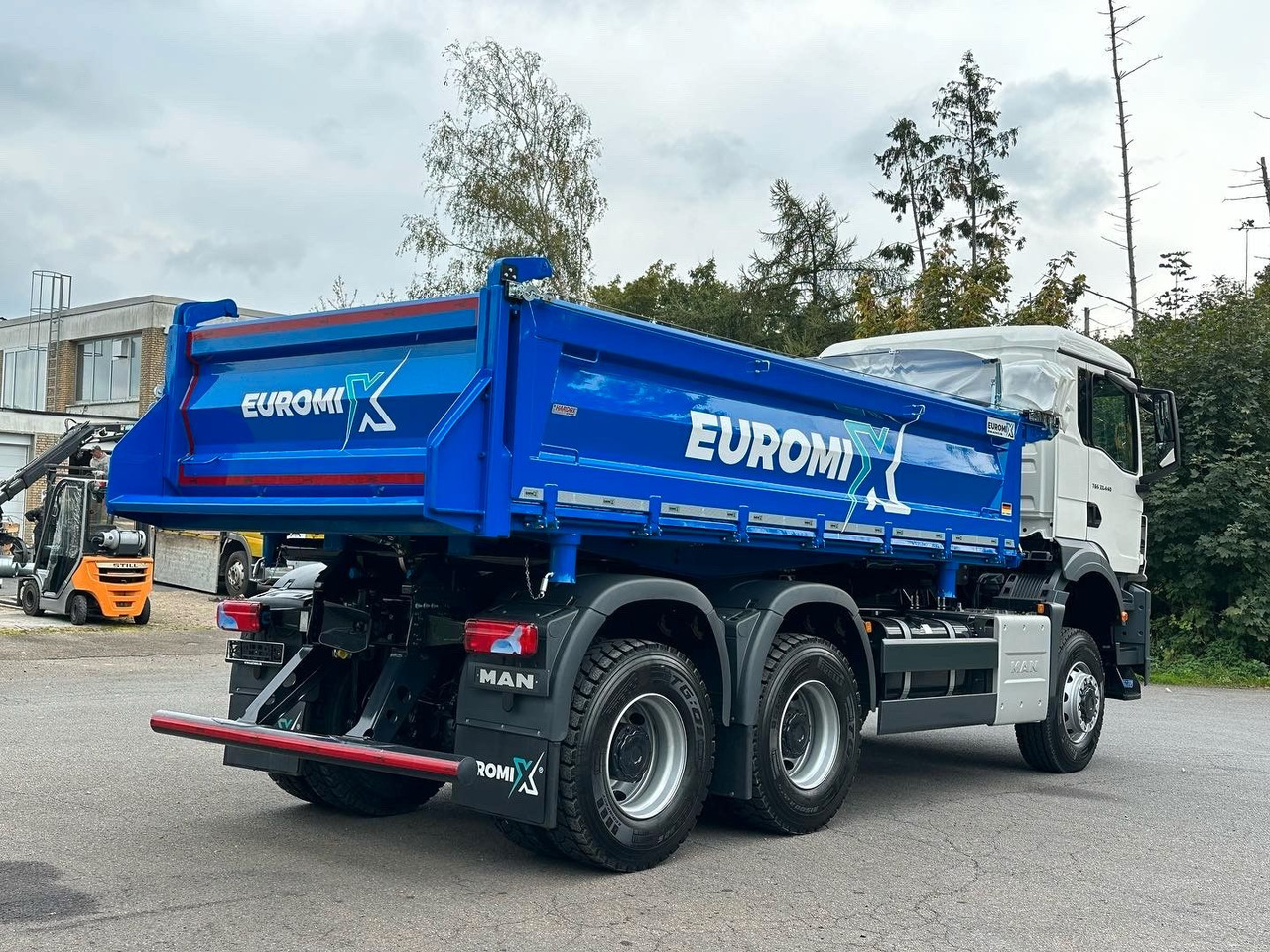 MAN TGS 33.440 6x6 /Euro6 3-Seiten-Kipper EuromixMTP - Самоскид вантажівка: фото 4 MAN TGS 33.440 6x6 /Euro6 3-Seiten-Kipper EuromixMTP - Самоскид вантажівка: фото 4