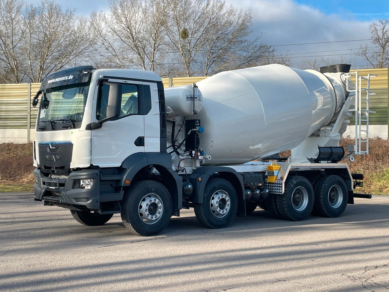 MAN TGS 41.400 8x4 / EuromixMTP EM 12m³ R / EURO 2 - Автобетонозмішувач: фото 3 MAN TGS 41.400 8x4 / EuromixMTP EM 12m³ R / EURO 2 - Автобетонозмішувач: фото 3