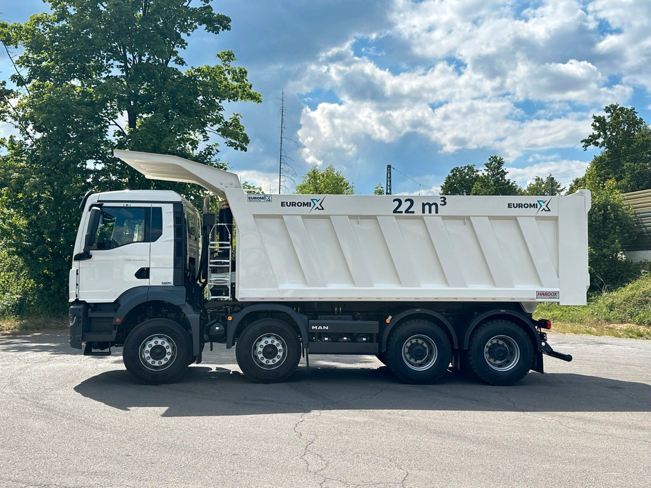 MAN TGS 41.440 8x4 EuromixMTP 22m³ Eckige Mulde - Самоскид вантажівка: фото 4 MAN TGS 41.440 8x4 EuromixMTP 22m³ Eckige Mulde - Самоскид вантажівка: фото 4