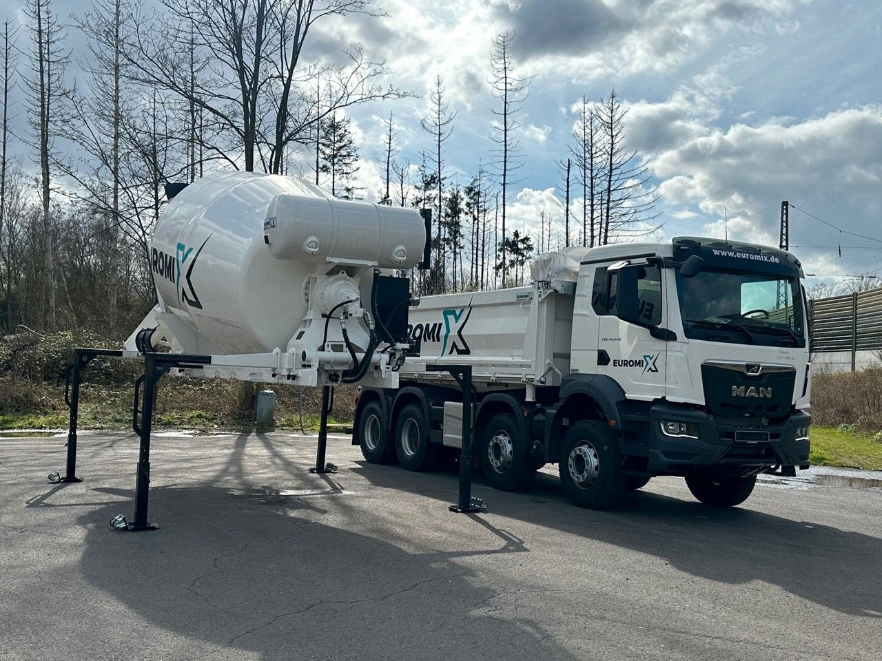 MAN TGS 41.440 8x4 WECHSELSYSTEM KIPPER+MISCHER - Самоскид вантажівка: фото 1 MAN TGS 41.440 8x4 WECHSELSYSTEM KIPPER+MISCHER - Самоскид вантажівка: фото 1