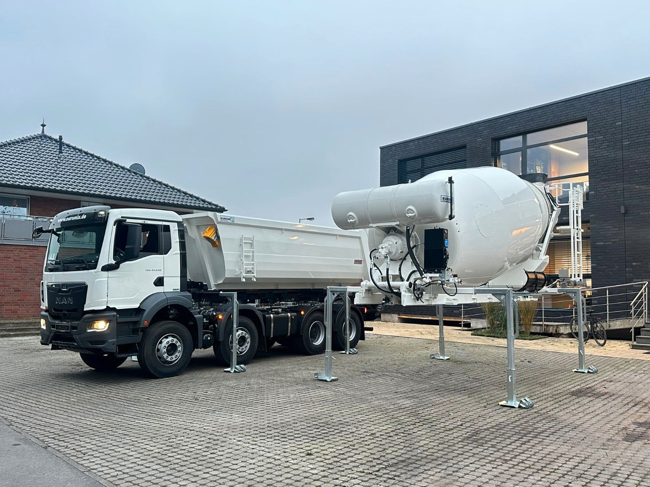 MAN TGS 41.480 8x4 WECHSELSYSTEM KIPPER+MISCHER - Автобетонозмішувач: фото 3 MAN TGS 41.480 8x4 WECHSELSYSTEM KIPPER+MISCHER - Автобетонозмішувач: фото 3