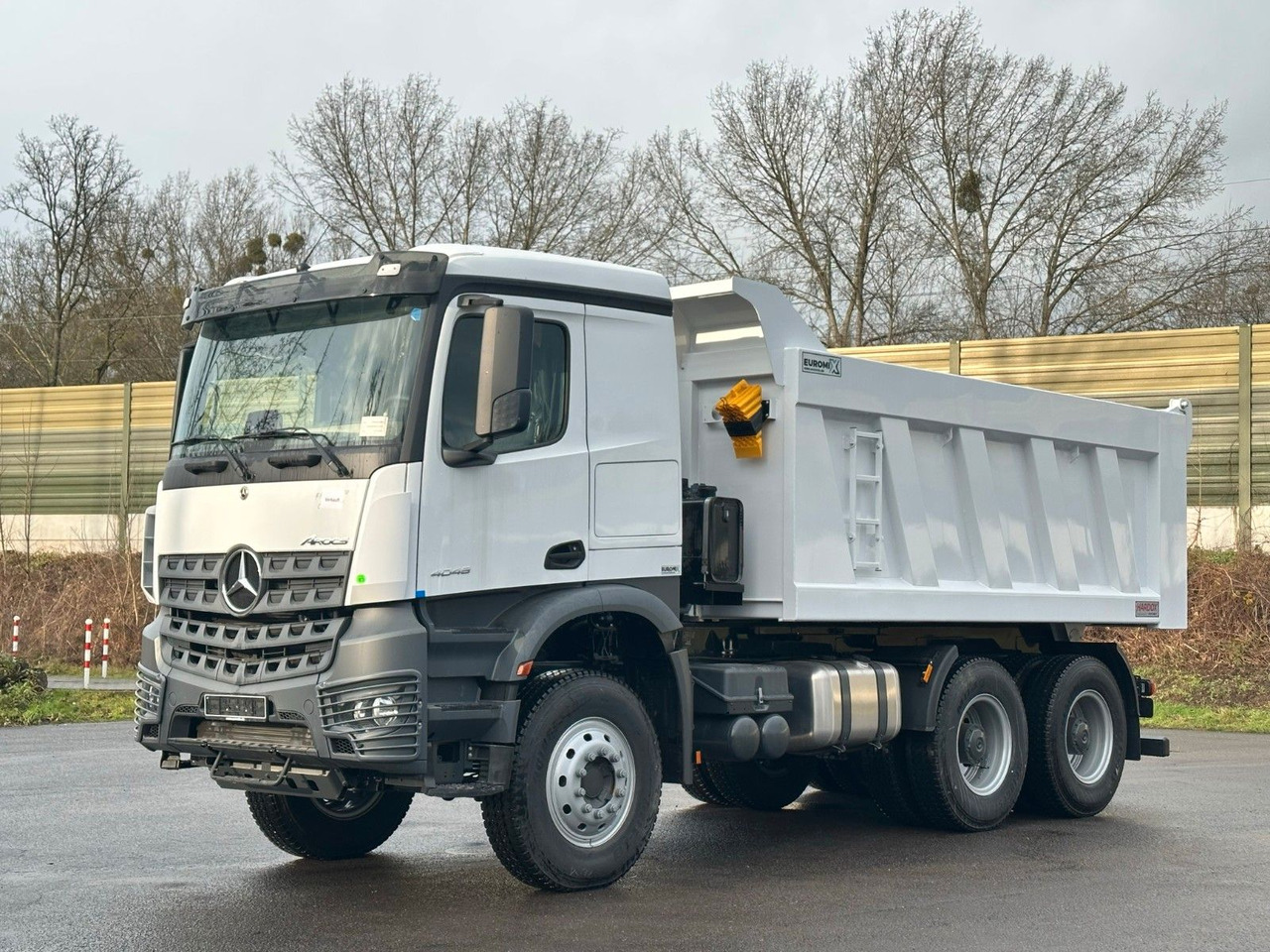 Mercedes-Benz 4048 6X4 Arcos 5 EuromixMTP Dumper Kipper - Самоскид вантажівка: фото 4 Mercedes-Benz 4048 6X4 Arcos 5 EuromixMTP Dumper Kipper - Самоскид вантажівка: фото 4
