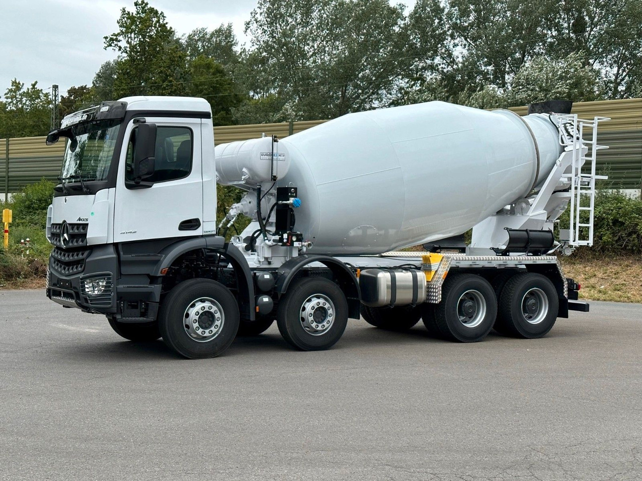 Mercedes-Benz AROCS 5 4142 B 8X4 Euro 3 EuromixMTP EM 10 - Автобетонозмішувач: фото 3 Mercedes-Benz AROCS 5 4142 B 8X4 Euro 3 EuromixMTP EM 10 - Автобетонозмішувач: фото 3