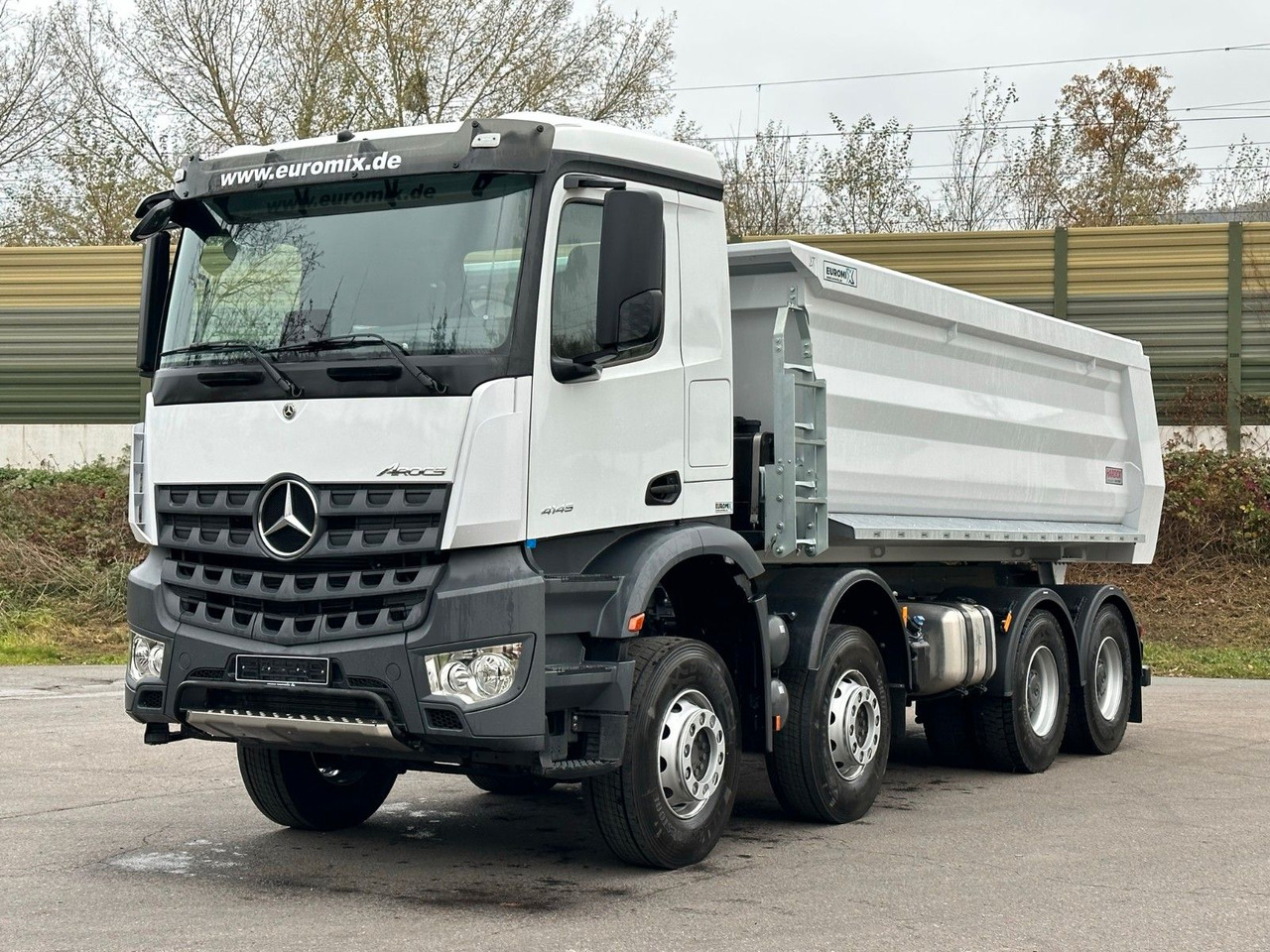 Mercedes-Benz AROCS 5 4145 8X4 E6e EuromixMTP 18m³ Kipper - Самоскид вантажівка: фото 1 Mercedes-Benz AROCS 5 4145 8X4 E6e EuromixMTP 18m³ Kipper - Самоскид вантажівка: фото 1