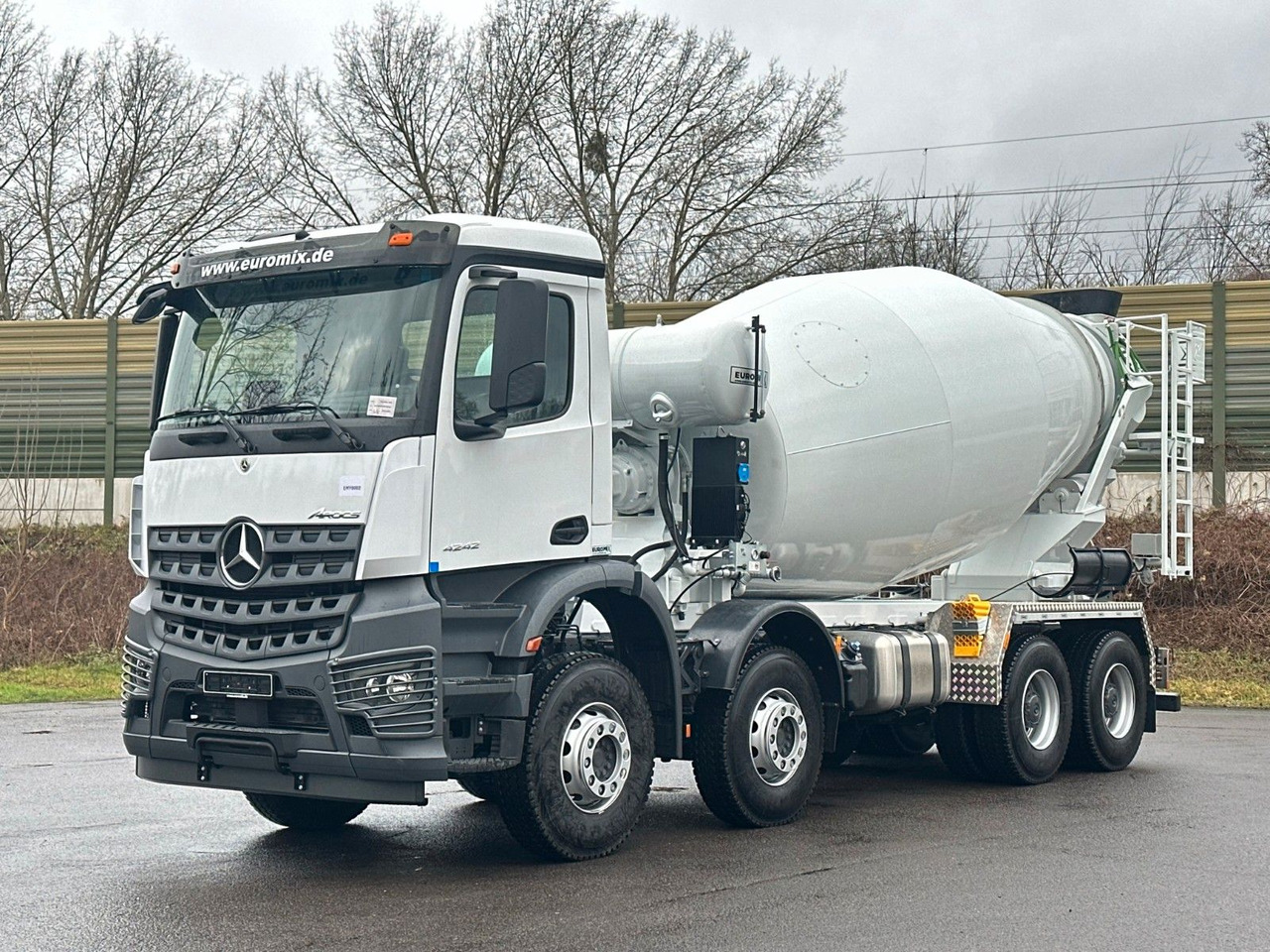 Mercedes-Benz AROCS 5 4242 8x4 Euro5 EuromixMTP EM 12m R - Автобетонозмішувач: фото 1 Mercedes-Benz AROCS 5 4242 8x4 Euro5 EuromixMTP EM 12m R - Автобетонозмішувач: фото 1