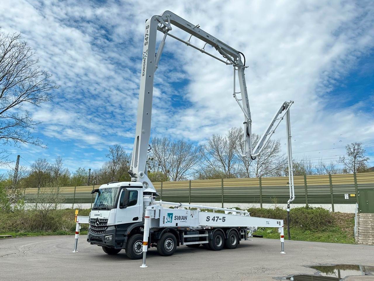 Mercedes-Benz Arocs 5 4542 8x4 SWAN TSP 47-5 160RZ ( 47m ) - Автобетонозмішувач: фото 1 Mercedes-Benz Arocs 5 4542 8x4 SWAN TSP 47-5 160RZ ( 47m ) - Автобетонозмішувач: фото 1