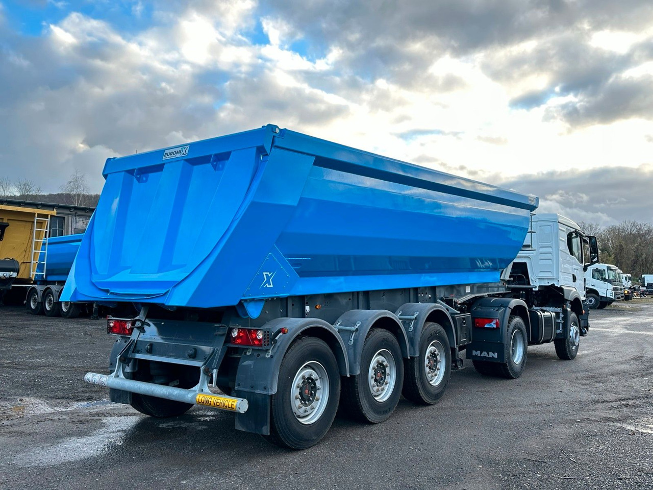 MAN TGS 22.440 4x2 Euro 2 EuromixMTP Kipper 27m³ MAN TGS 22.440 4x2 Euro 2 EuromixMTP Kipper 27m³ - Тягач: фото 5 MAN TGS 22.440 4x2 Euro 2 EuromixMTP Kipper 27m³ MAN TGS 22.440 4x2 Euro 2 EuromixMTP Kipper 27m³ - Тягач: фото 5