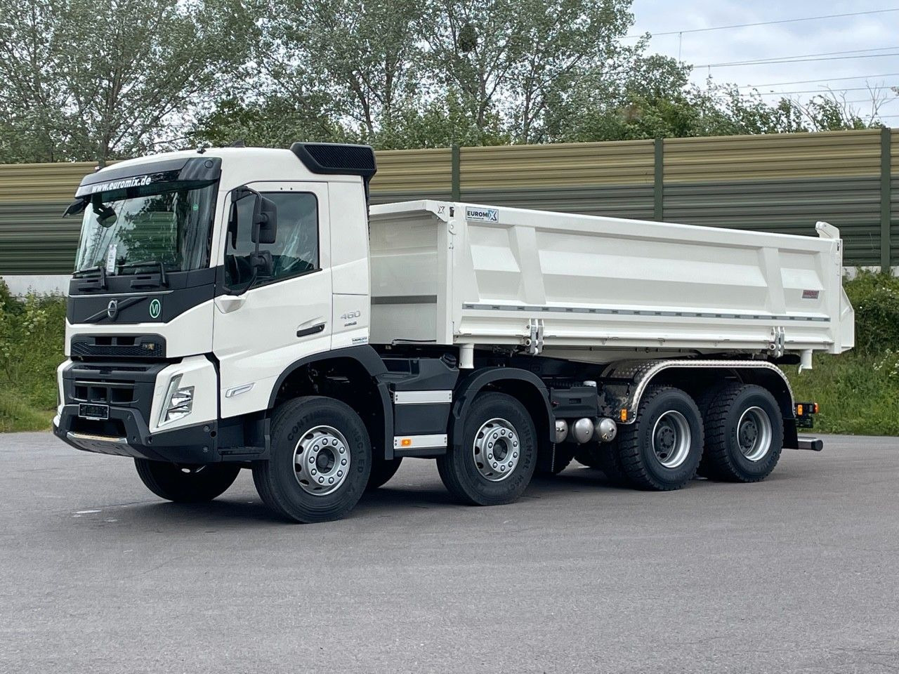 Volvo FMX 460 8x4 / WECHSELSYSTEM KIPPER+MISCHER Volvo FMX 460 8x4 / WECHSELSYSTEM KIPPER+MISCHER - Автобетонозмішувач: фото 2 Volvo FMX 460 8x4 / WECHSELSYSTEM KIPPER+MISCHER Volvo FMX 460 8x4 / WECHSELSYSTEM KIPPER+MISCHER - Автобетонозмішувач: фото 2
