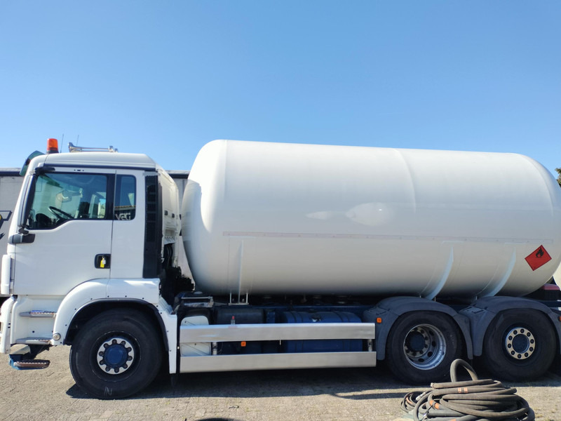 MAN TGS 2011. 6x4 -24000 L Gas tank truck -Gas, Gaz, LPG, GPL, Propane, Butane tank, Gastank ID 2.165 Rootselaar, flowmeter, Sihi pump - Вантажівка цистерна: фото 1 MAN TGS 2011. 6x4 -24000 L Gas tank truck -Gas, Gaz, LPG, GPL, Propane, Butane tank, Gastank ID 2.165 Rootselaar, flowmeter, Sihi pump - Вантажівка цистерна: фото 1