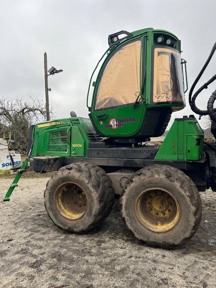 Форвардер John Deere 1010 E: фото 8