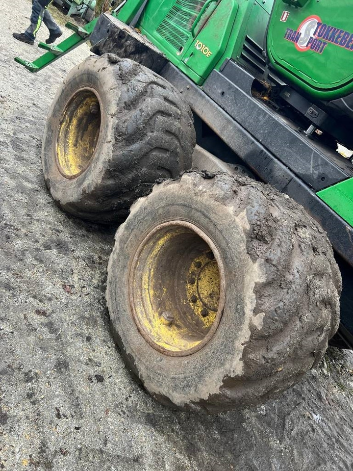 Форвардер John Deere 1010 E: фото 17