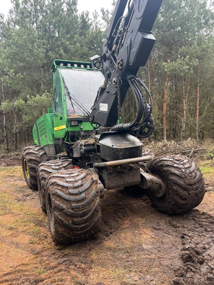 John Deere 1070 D - Харвестер: фото 3 John Deere 1070 D - Харвестер: фото 3