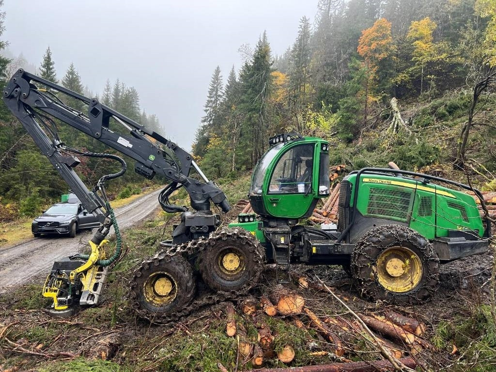 John Deere 1270 E - Харвестер: фото 5 John Deere 1270 E - Харвестер: фото 5