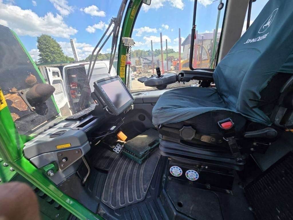 Форвардер John Deere 810 E: фото 9 Форвардер John Deere 810 E: фото 9