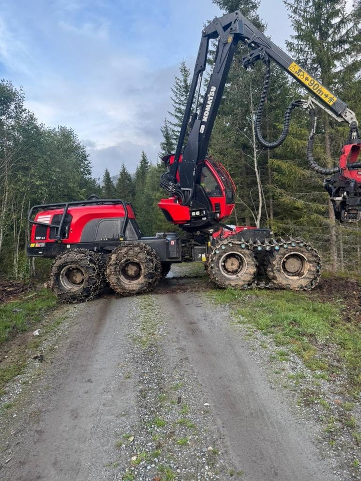 Komatsu 951 XC  - Харвестер: фото 3 Komatsu 951 XC  - Харвестер: фото 3