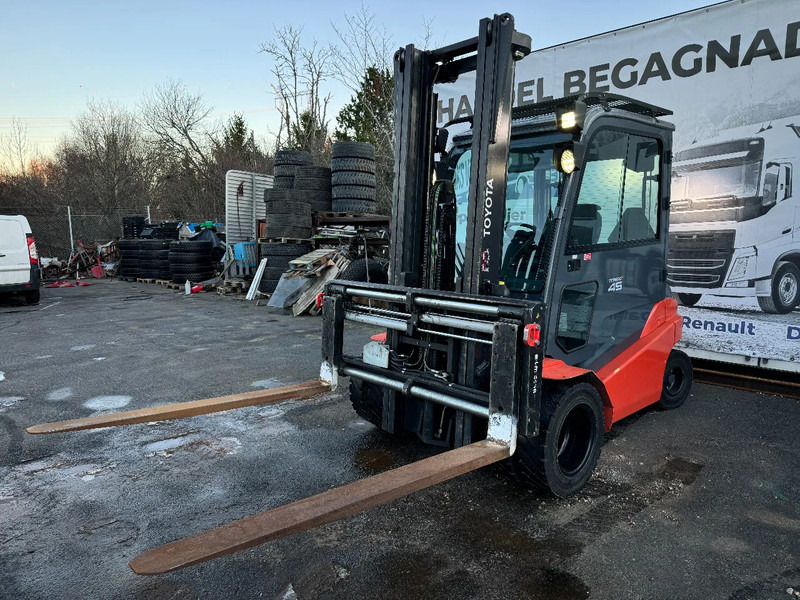 Toyota 8FBMT45 Electric, 3.600h, 2015 - Електронавантажувач: фото 3 Toyota 8FBMT45 Electric, 3.600h, 2015 - Електронавантажувач: фото 3