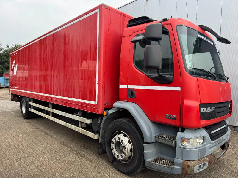 DAF LF 55.220 **MANUAL GEARBOX-EURO4-BELGIAN TRUCK** - Вантажівка з закритим кузовом: фото 3 DAF LF 55.220 **MANUAL GEARBOX-EURO4-BELGIAN TRUCK** - Вантажівка з закритим кузовом: фото 3