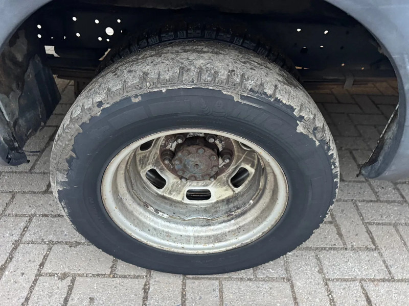 Iveco Daily **35C15-EURO 5-MOTOR 3.0** - Суцільнометалевий фургон: фото 4 Iveco Daily **35C15-EURO 5-MOTOR 3.0** - Суцільнометалевий фургон: фото 4