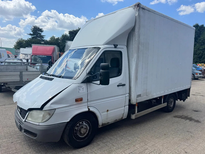 Mercedes-Benz Sprinter 313 **BOX+LIFT** - Фургон з закритим кузовом: фото 1 Mercedes-Benz Sprinter 313 **BOX+LIFT** - Фургон з закритим кузовом: фото 1