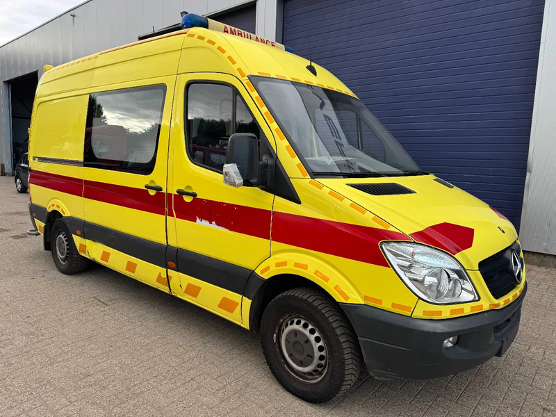 Mercedes-Benz Sprinter 316 **AMBULANCE-EURO 5-AIRCO** - Карета швидкої допомоги: фото 3 Mercedes-Benz Sprinter 316 **AMBULANCE-EURO 5-AIRCO** - Карета швидкої допомоги: фото 3