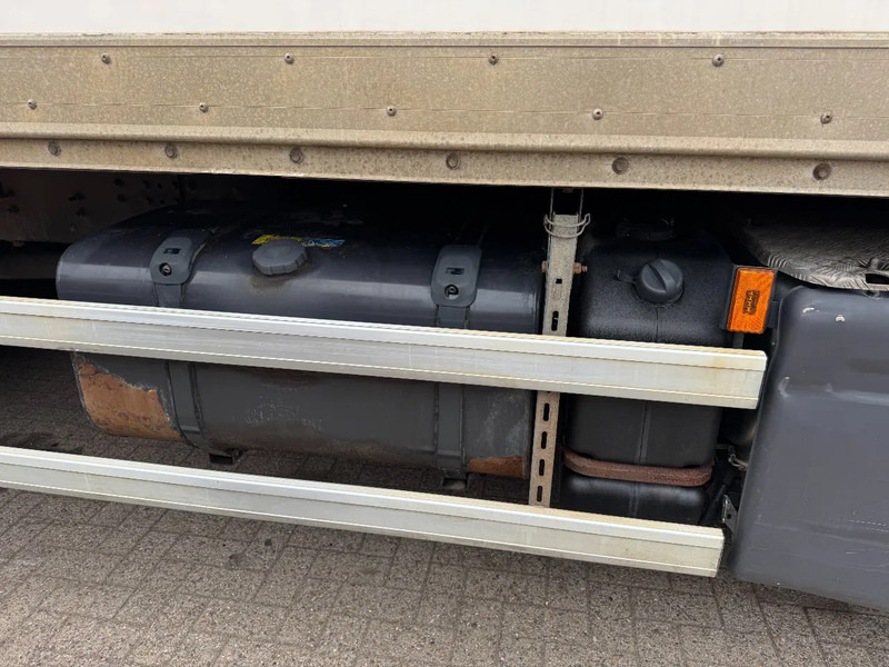 Scania P320 **6X2-STEERING AXXLE** - Вантажівка з закритим кузовом: фото 4 Scania P320 **6X2-STEERING AXXLE** - Вантажівка з закритим кузовом: фото 4