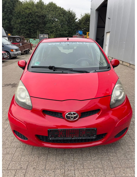 Toyota Aygo **5DOORS-BELGIAN CAR** - Хетчбек: фото 2 Toyota Aygo **5DOORS-BELGIAN CAR** - Хетчбек: фото 2