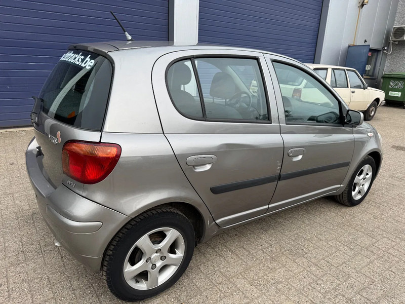 Toyota Yaris **5DOORS-PETROL-BELGIAN CAR-AIRCO** - Хетчбек: фото 4 Toyota Yaris **5DOORS-PETROL-BELGIAN CAR-AIRCO** - Хетчбек: фото 4