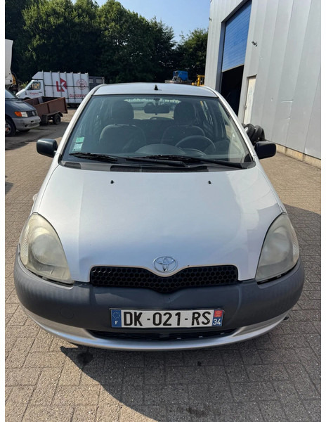 Toyota Yaris **PETROL-AIRCO** - Хетчбек: фото 2 Toyota Yaris **PETROL-AIRCO** - Хетчбек: фото 2