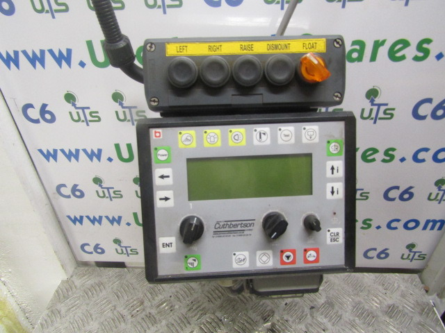 CUTHBERTSON GRITTER IN CAB CONTROL UNIT - Блок управління в категорії Комунальна/ Спеціальна техніка: фото 2 CUTHBERTSON GRITTER IN CAB CONTROL UNIT - Блок управління в категорії Комунальна/ Спеціальна техніка: фото 2