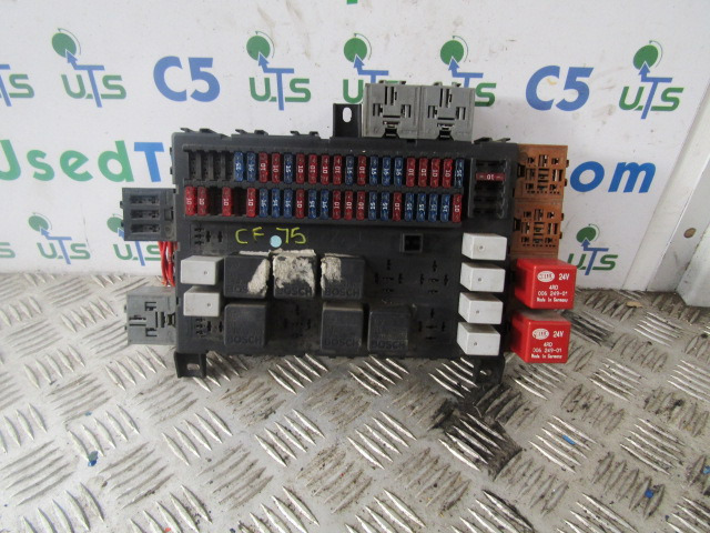DAF CF75 FUSE BOARD 1373830 - Електрична система в категорії Вантажівки: фото 1 DAF CF75 FUSE BOARD 1373830 - Електрична система в категорії Вантажівки: фото 1