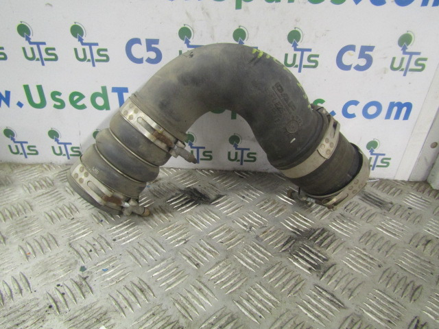 DAF LF 220 EURO 6 INTERCOOLER PIPE P/NO APUE 254 - Двигун та запчастини в категорії Вантажівки: фото 1 DAF LF 220 EURO 6 INTERCOOLER PIPE P/NO APUE 254 - Двигун та запчастини в категорії Вантажівки: фото 1