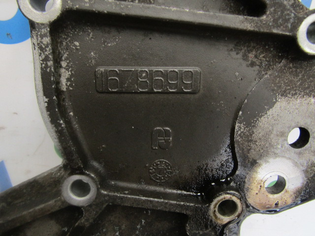 DAF XF 105 460 (MX340SI) FRONT CRANK COVER P/NO 1678699 - Двигун та запчастини в категорії Вантажівки: фото 3 DAF XF 105 460 (MX340SI) FRONT CRANK COVER P/NO 1678699 - Двигун та запчастини в категорії Вантажівки: фото 3
