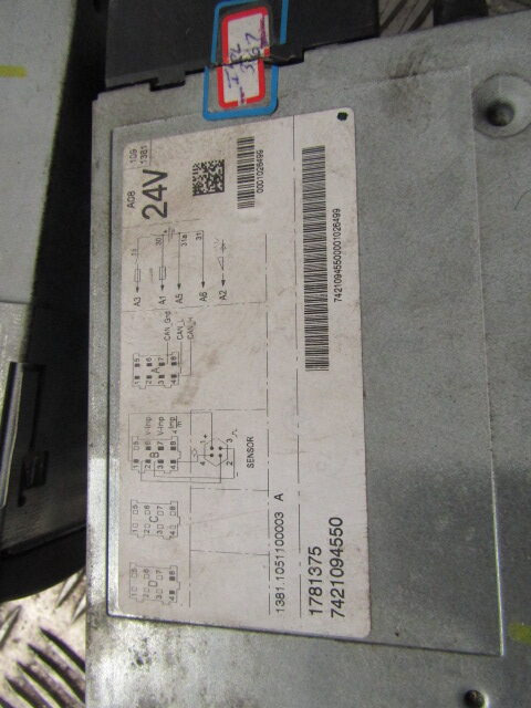DAF XF 105 DIGI TACH VDO P/NO 1781375 - Електрична система в категорії Вантажівки: фото 3 DAF XF 105 DIGI TACH VDO P/NO 1781375 - Електрична система в категорії Вантажівки: фото 3