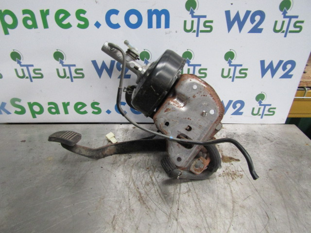 HINO 300 SERIES CLUTCH SERVO COMPLETE P/NO 131030-30030 - Двигун та запчастини в категорії Вантажівки: фото 2 HINO 300 SERIES CLUTCH SERVO COMPLETE P/NO 131030-30030 - Двигун та запчастини в категорії Вантажівки: фото 2
