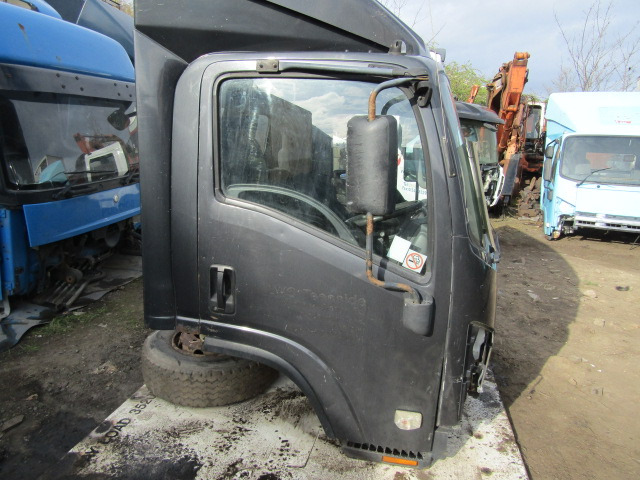 ISUZU N75 CAB (2010) - Кабіна в категорії Вантажівки: фото 2 ISUZU N75 CAB (2010) - Кабіна в категорії Вантажівки: фото 2