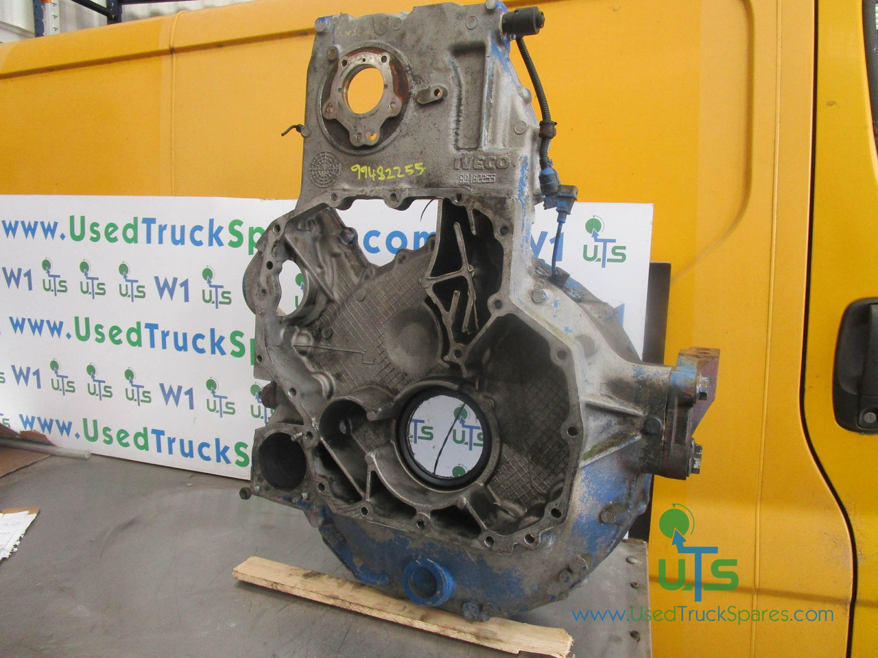IVECO CURSOR 8 FLYWHEEL BELLHOUSING P/NO 99482255 - Маховик в категорії Вантажівки: фото 1 IVECO CURSOR 8 FLYWHEEL BELLHOUSING P/NO 99482255 - Маховик в категорії Вантажівки: фото 1
