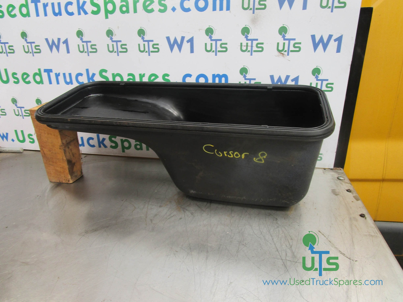 IVECO CURSOR 8 SUMP - Двигун та запчастини в категорії Вантажівки: фото 1 IVECO CURSOR 8 SUMP - Двигун та запчастини в категорії Вантажівки: фото 1