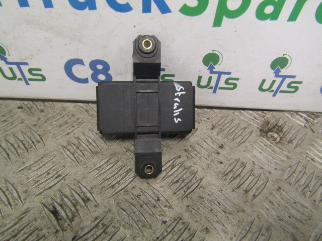 IVECO STRALIS CONTROL UNIT P/NO 504111498 - Електрична система в категорії Вантажівки: фото 1 IVECO STRALIS CONTROL UNIT P/NO 504111498 - Електрична система в категорії Вантажівки: фото 1