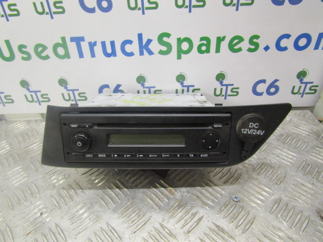 MAN ‘BLAUPUNKT’ CD/RADIO 81.28101.6180 - Кабіна й інтер'єр в категорії Вантажівки: фото 1 MAN ‘BLAUPUNKT’ CD/RADIO 81.28101.6180 - Кабіна й інтер'єр в категорії Вантажівки: фото 1